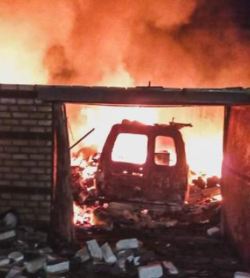 Ворог масовано атакував Харківщину: у ДСНС показали моторошні кадри з наслідками