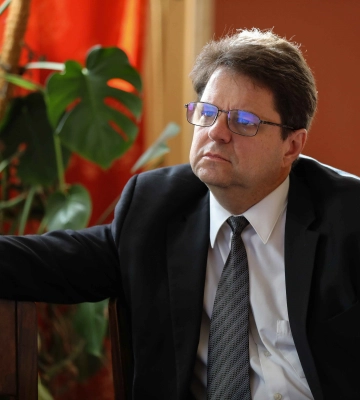Кабмін звільнив одного із заступників міністра освіти і науки