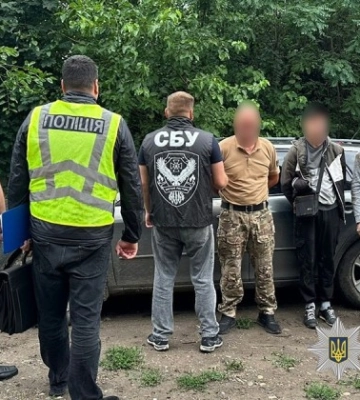 На Буковині обрано запобіжний захід переправнику ухилянтів, який намагався підкупити прикордонника