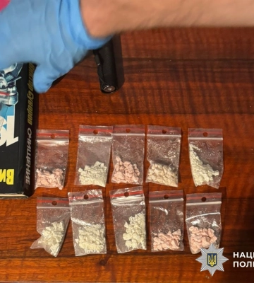 У Херсоні повідомлено про підозру організатору нарколабораторії з виготовлення психотропів. ФОТО