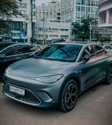 В Киеве заметили новейший спортивный электрокроссовер Smart 