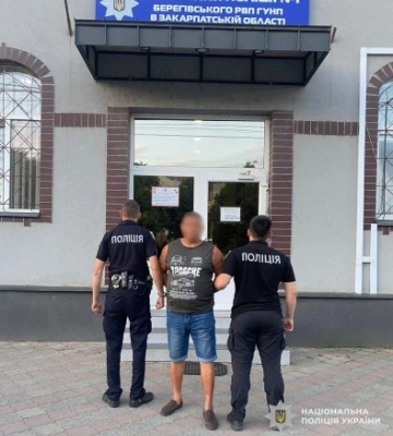 Нічна бійка у Виноградові: поліція затримала озброєних палицями нападників