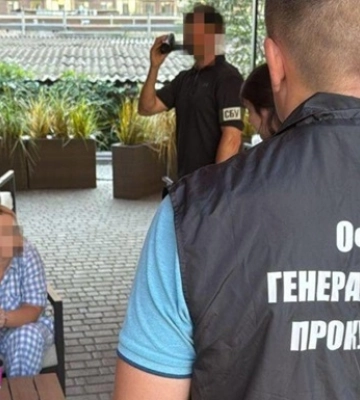 Сотрудницу Одесской таможни поймали на взятке