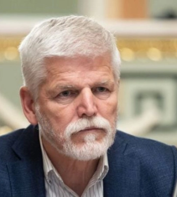 Чешский президент: временная оккупация Мелитополя может стать ценой выживания Украины