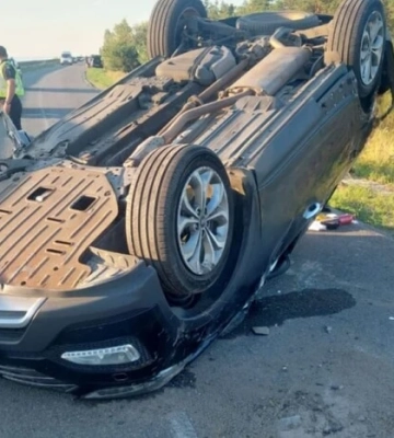 На Вишгородщині сталася аварія з перекиданням за участі трьох авто 