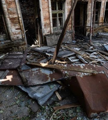 Наслідки обстрілу Херсона 3 серпня: троє поранених, зруйновані будинки. ФОТО