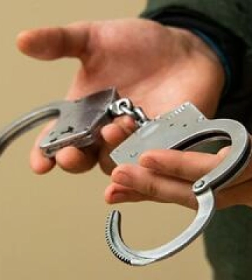 Упродовж кількох років чоловік ґвалтував власну неповнолітню донечку