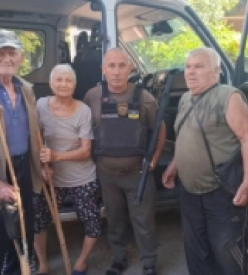 Шестеро літніх мешканців вдалося евакуювати з Тягинської громади на Херсонщині