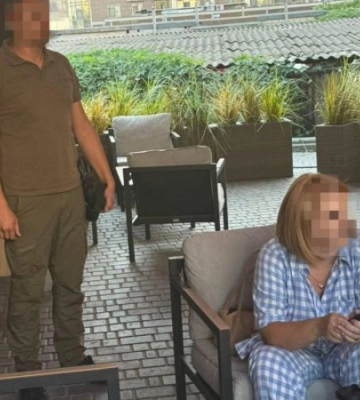 Суд відправив під варту співробітницю Одеської митниці у справі про отримання хабаря