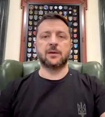 &quot;Они ищут путь убить Украину&quot;: Зеленский отреагировал на российский обстрел Запорожья