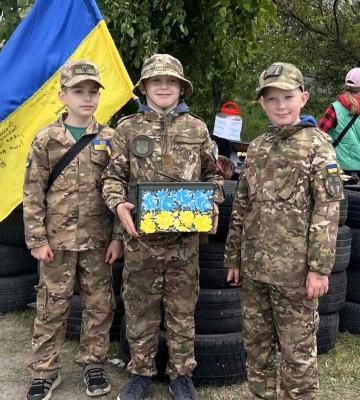 Канікули для допомоги: на Волині діти купили два дрони для захисників України