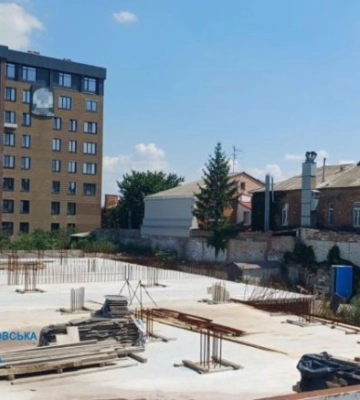 Елітний ЖК у центрі Дніпра будували без дозволів: роботи зупинені