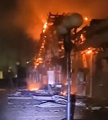 Окупанти вдарили по вокзалу у Синельниковому (фото, відео)