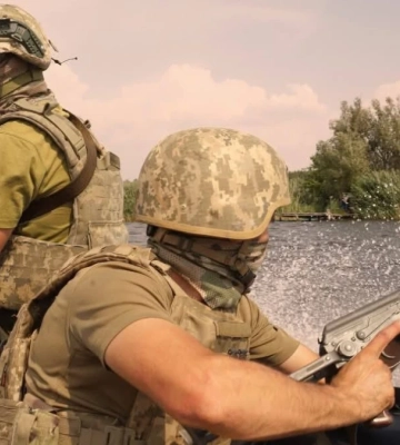Минулої доби окупаційні війська намагалися штурмувати позиції ЗСУ біля Антонівського моста поблизу Херсона