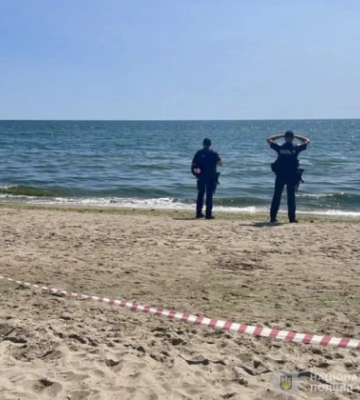 На Одещині вибухнула міна на людному пляжі, троє людей загинули, — поліція