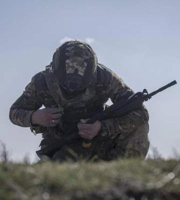 Дістають, попри хитрощі росіян: бійці 115 бригади винахідливо збивають дрони над Харківщиною