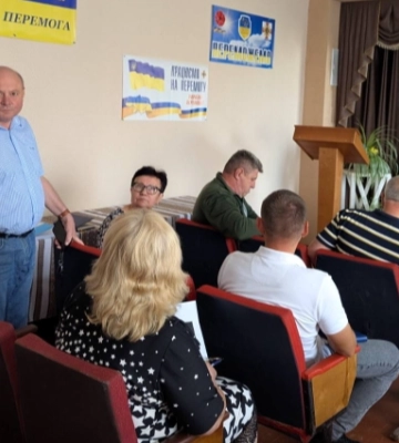 У громаді на Волині представили нового директора центру первинної медико-санітарної допомоги
