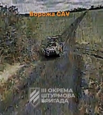 Воїни 3 ОШБр знищили танк, САУ росіян, а також пошкодили вантажівки й легкові авто на Харківщині. ВIДЕО
