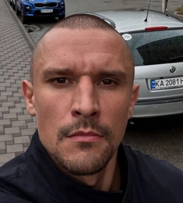 &quot;Холостяк&quot; Цимбалюк уехал из Киева и показал своих племянника и сестру. Видео