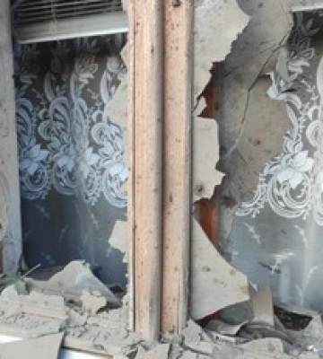 Через обстріли прифронтових районів Дніпропетровщини поранено двох людей, є руйнування