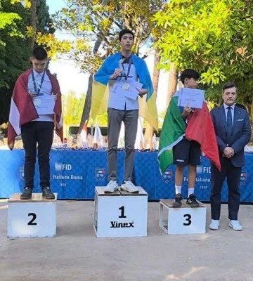 Миколаївський спортсмен – чемпіон Європи з шашок-100 серед кадетів