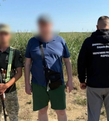 Прикордонники затримали жителя Миколаївщини, який намагався виїхати за кордон за підробленими документами військового