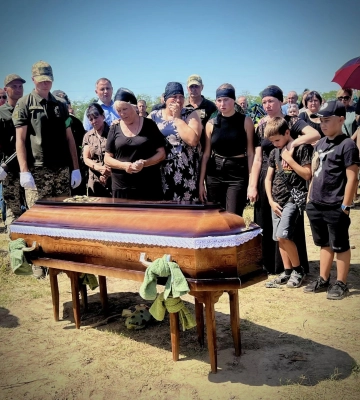 На Одещині попрощалися з загиблим на війні прикордонником Олександром Бурʼяновим