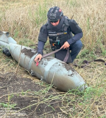 Під час сільгоспробіт під Куп&#039;янськом аграрії виявили несдетоновану авіабомбу 