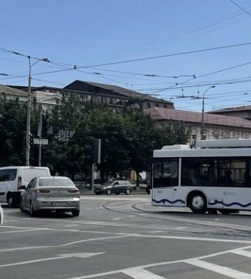 Зміни у русі транспорту в Дніпрі: які маршрути скоротили та перенесли