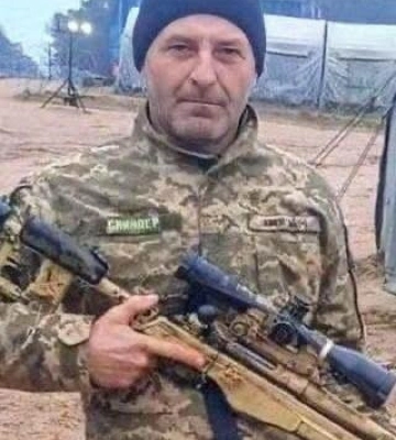 На Рівненщині останньою земною дорогою провели Захисника із Корецької громади