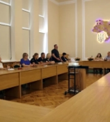 Освітяни Волині обговорили роль шкіл у запобіганні домашньому насильству