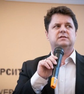 Михаила Винницкого уволили с должности заместителя главы МОН