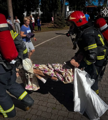 Біля Львова у Брюховичах зайнявся пансіонат для літніх людей