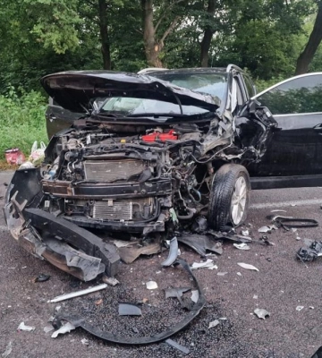 Внаслідок лобового зіткнення двох автівок на Рівненщині травмувалися троє людей