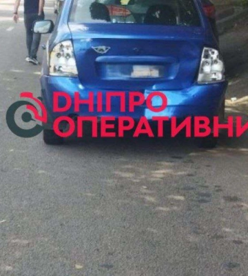 У Дніпрі поблизу вокзалу сталася потрійна ДТП: рух ускладнено (Відео)