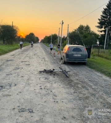 У Луцькому районі автівка збила дитину на ровері