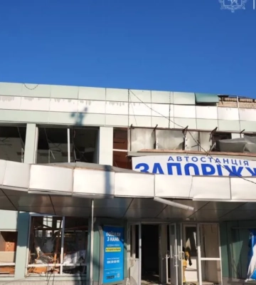 Снова увеличилось количество пострадавших от авиаудара по Запорожью, который произошел в воскресенье