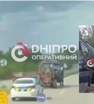 На трассе Днепр-Кривой Рог микроавтобус с пассажирами врезался в трактор: что известно