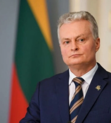 Президент Литви Науседа прийняв відставку уряду й призначив тимчасового премʼєр-міністра