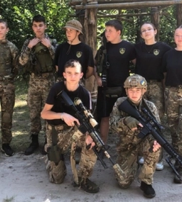 У Вовчаку 40 колективів і виконавців співали патріотичних пісень, частували кулішем, ярмаркували