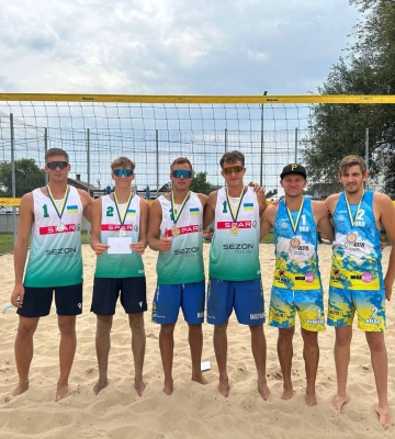 Волейболісти з Сумщини здобули бронзу на етапі чемпіонату України