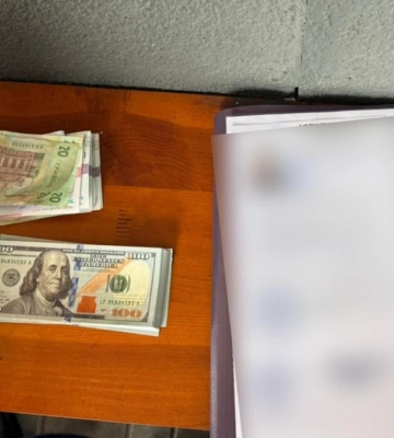 У Києві затримали чоловіка, який за $15-25 тис. допомагав знімати чоловіків з військового обліку