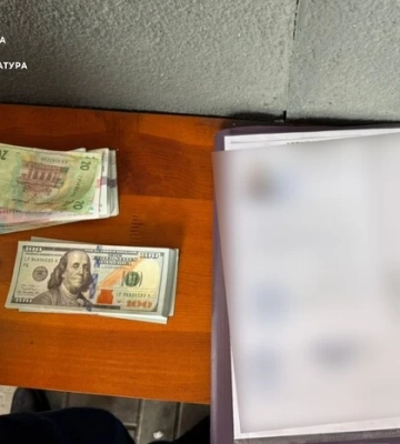 У Києві чоловік за $15-25 тис. допомагав ухилянтам знятися з військового обліку