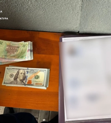 У Києві чоловік за $15-25 тис. допомагав ухилянтам знятися з військового обліку