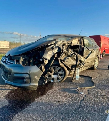 Поблизу Рівного сталася ДТП з потерпілими: на місці події працює поліція