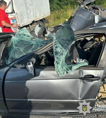 У ДТП на Вінниччині двоє людей загинули та двоє поранені - розпочато розслідування. ФОТО