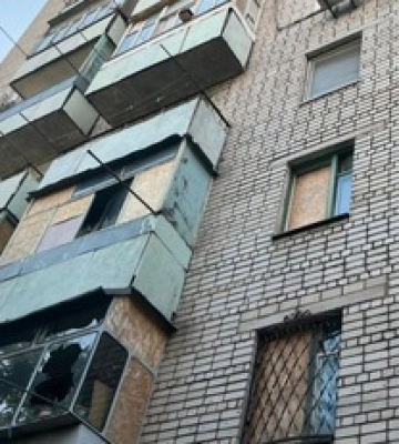 Россия атаковала Никопольский район – пострадала женщина, повреждены многоэтажные дома