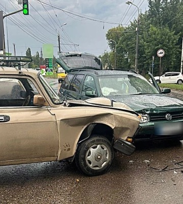 У Сумах поліцейські розслідують ДТП, в якій постраждала пішохідка