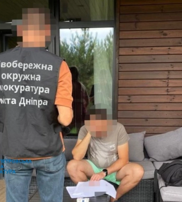 На Дніпропетровщині двох посадовців АТ «Укрзалізниця» та підрядника підозрюють у привласненні коштів