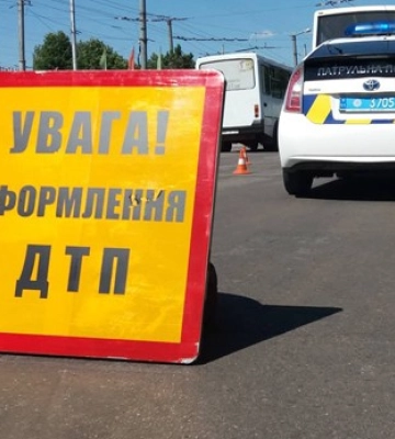 Біля Луцька водій Audi збив патрульного і втік: його затримали